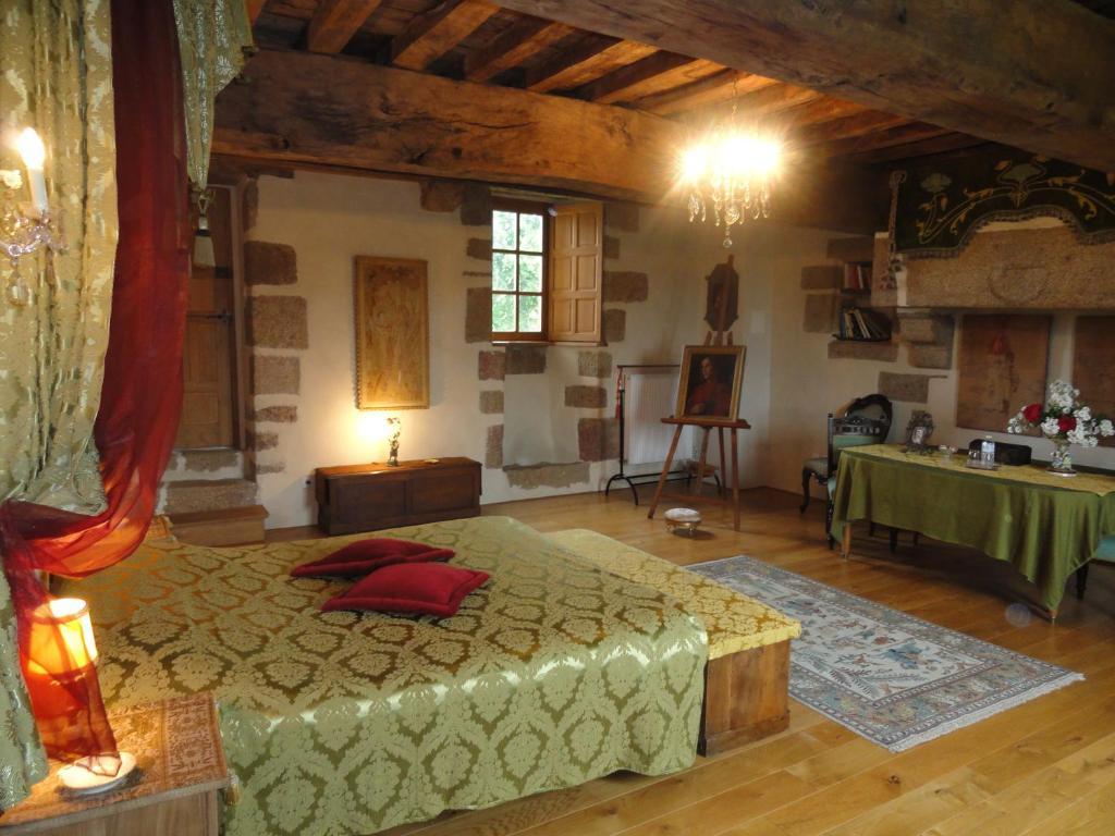 Manoir De La Branche Bed & Breakfast Maen Roch Стая снимка