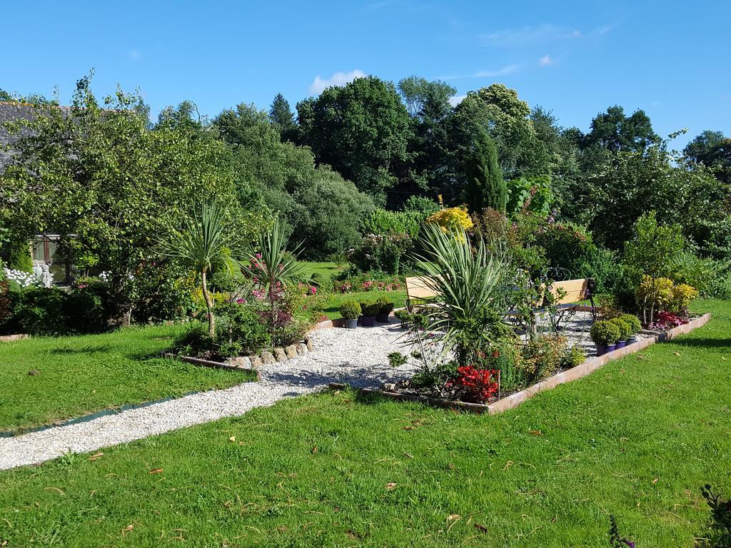 Manoir De La Branche Bed & Breakfast Maen Roch Екстериор снимка