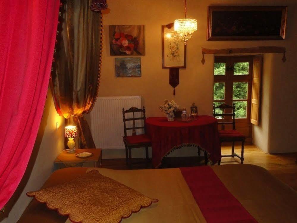 Manoir De La Branche Bed & Breakfast Maen Roch Екстериор снимка