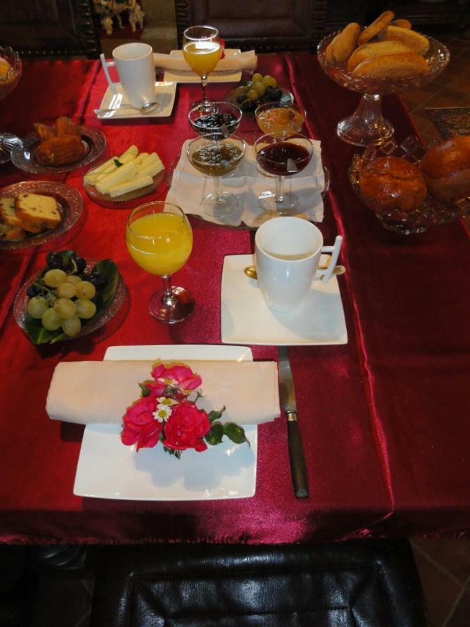 Manoir De La Branche Bed & Breakfast Maen Roch Екстериор снимка